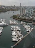 3008 1033 Marinaside Crescent