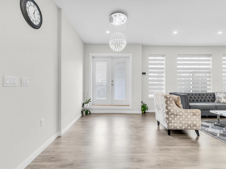 8069 124 Street, Surrey, BC, V3W 0X7 - 4