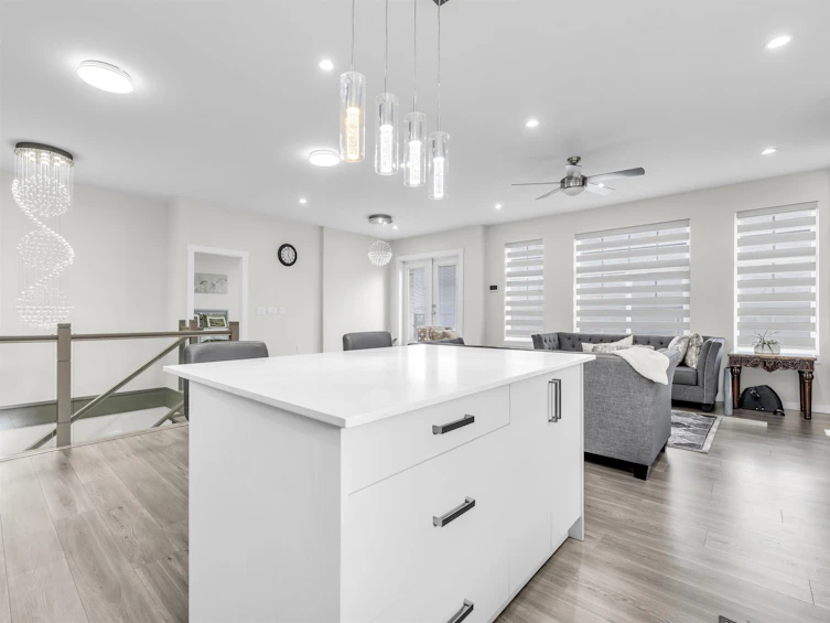 8069 124 Street, Surrey, BC, V3W 0X7 - 6