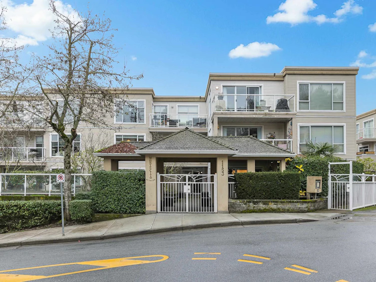 201-1153 Vidal Street, Surrey, BC, V4B 3T4 - 34