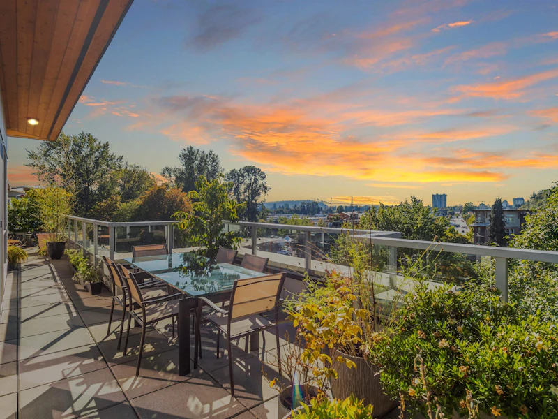 502 - 1621 Hamilton Avenue, North Vancouver BC V7P 0B6