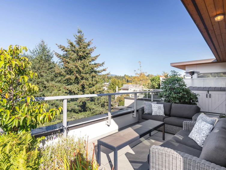 502-1621 Hamilton Avenue, North Vancouver, BC, V7P 0B6 - 22