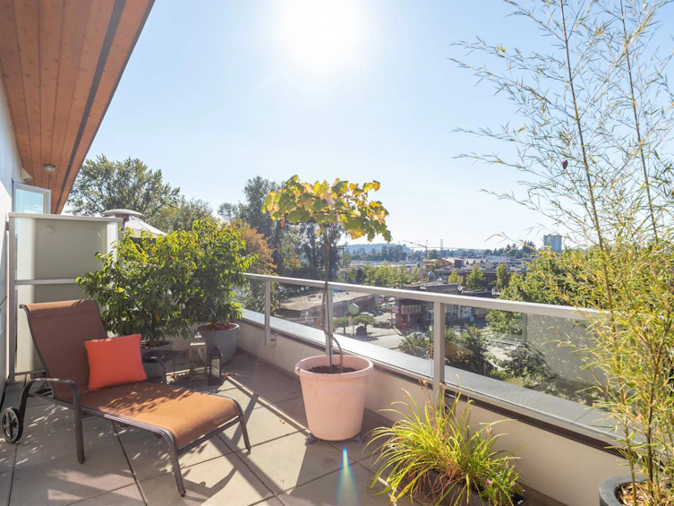 502-1621 Hamilton Avenue, North Vancouver, BC, V7P 0B6 - 23