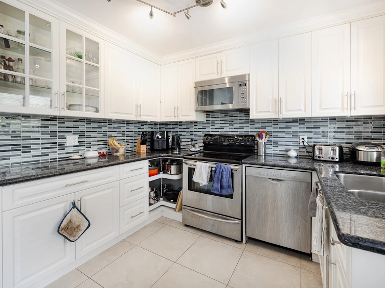 4378 Briarwood Crescent, Burnaby, BC, V5G 2M6 - 11