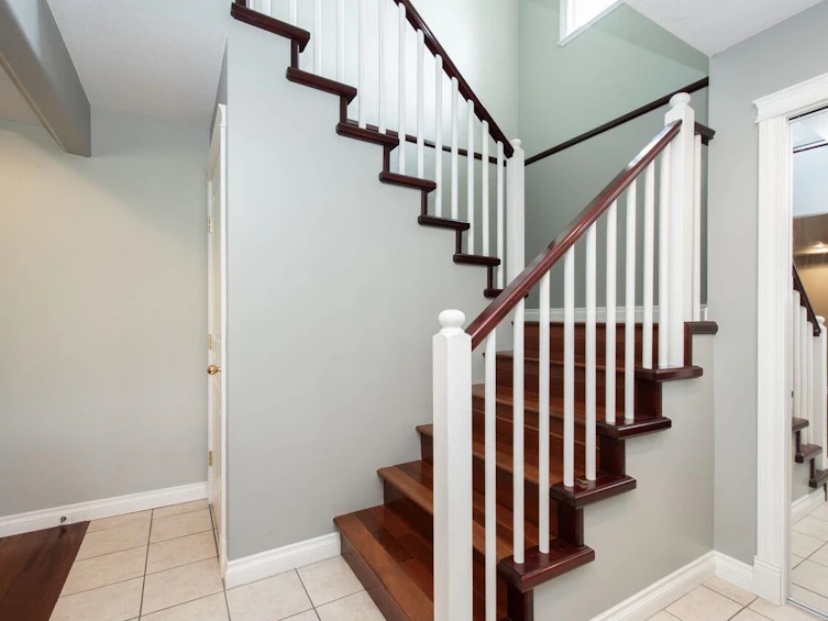 6890 Cedar Rose Court, Burnaby, BC, V5J 5J7 - 5