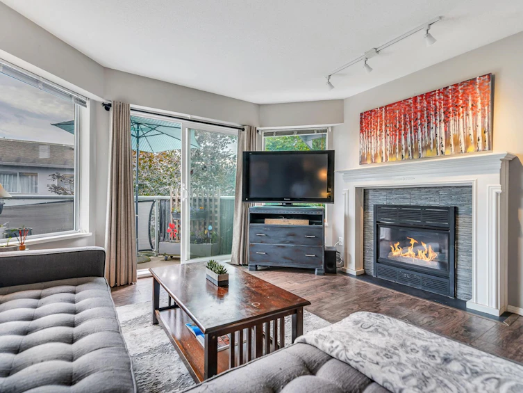 305-5419 201a Street, Langley, BC, V3A 1S7 - 2