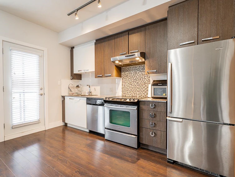 325-15956 86a Avenue, Surrey, BC, V4N 6N8 - 6