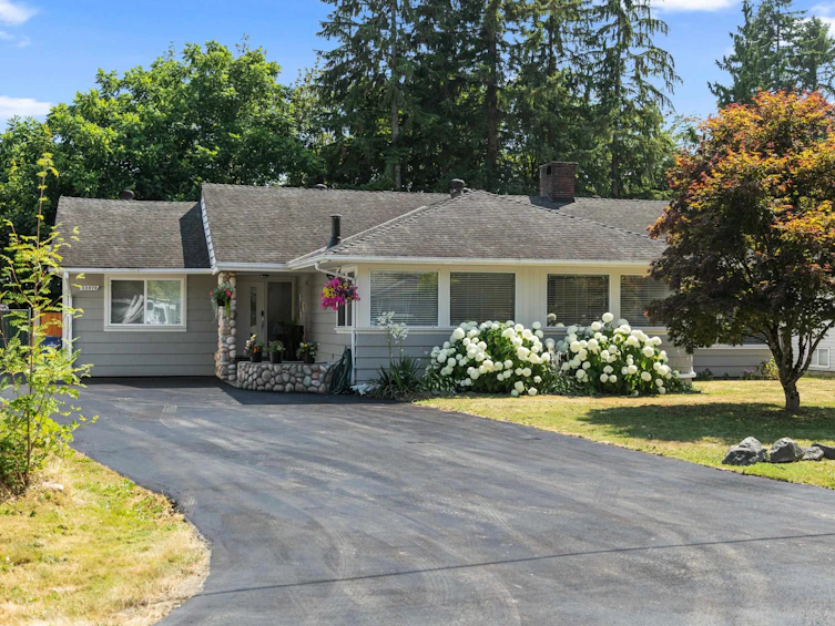 22070 Cliff Avenue, Maple Ridge, BC, V2X 2L2 - 2