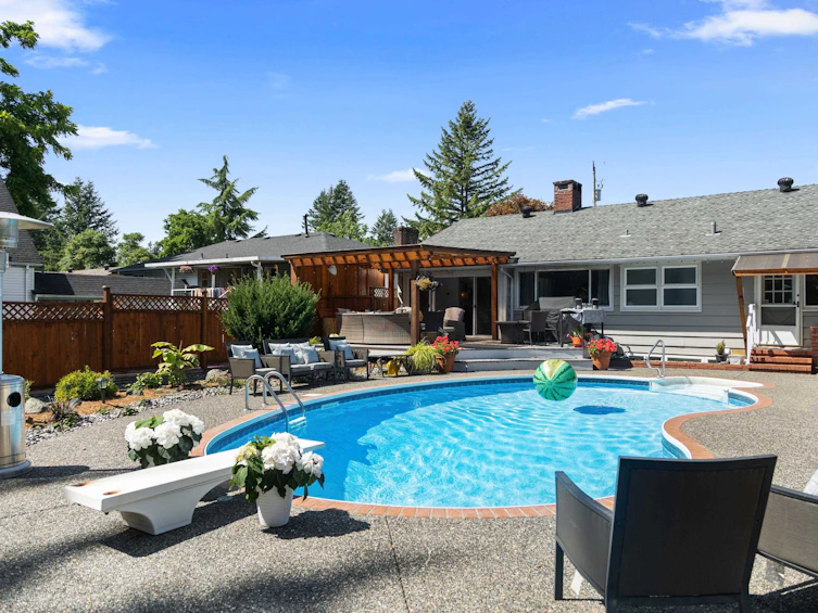 22070 Cliff Avenue, Maple Ridge, BC, V2X 2L2 - 33
