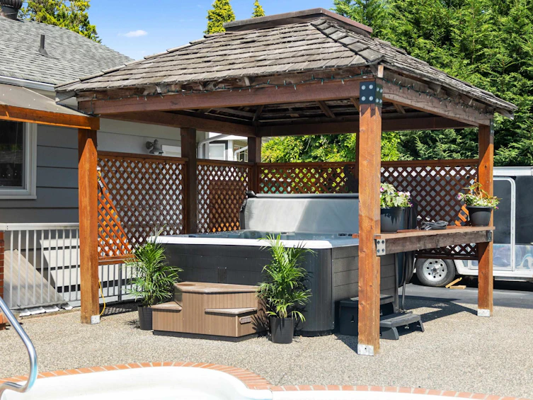 22070 Cliff Avenue, Maple Ridge, BC, V2X 2L2 - 35