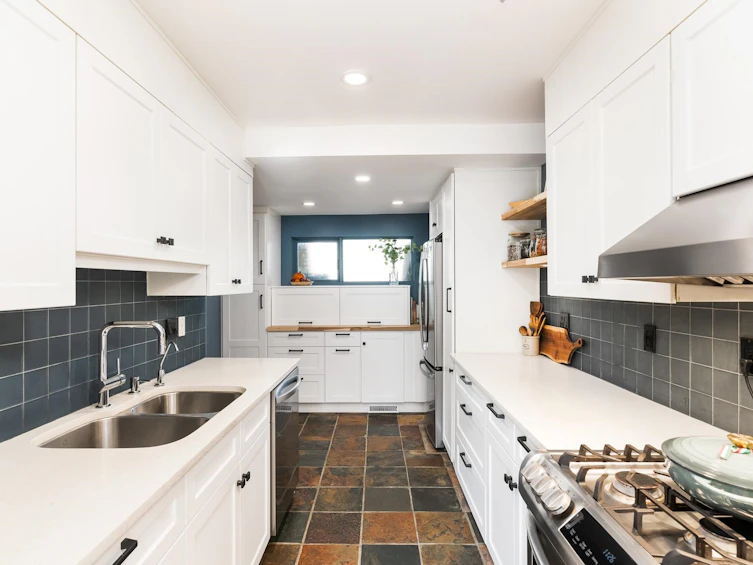964 Lillooet Road, North Vancouver, BC, V7J 2H5 - 6