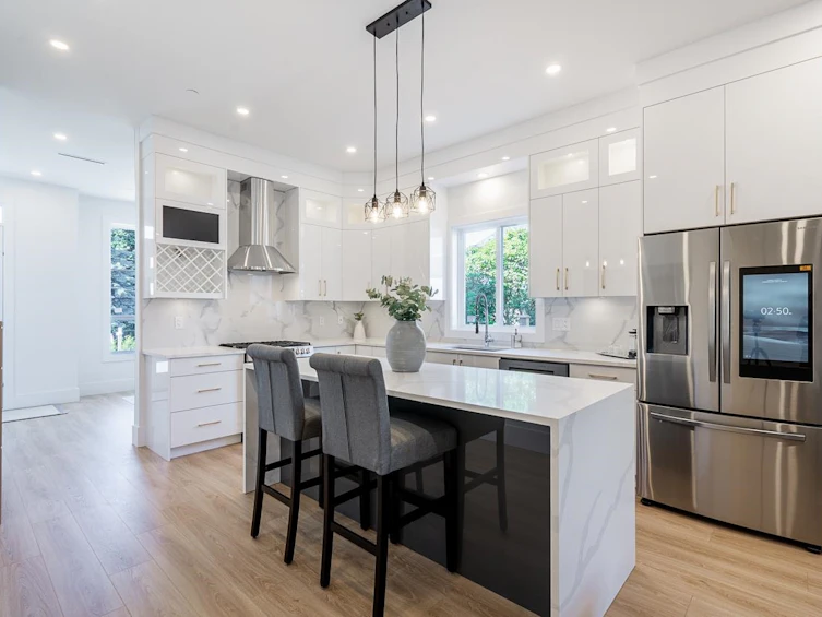 1-122 Eighth Avenue, New Westminster, BC, V3L 1X8 - 2