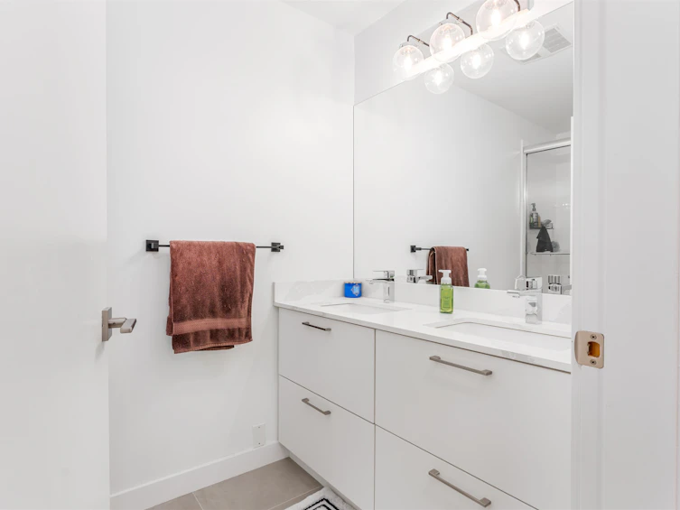 201-2331 Kelly Avenue, Port Coquitlam, BC, V3C 1Y3 - 18