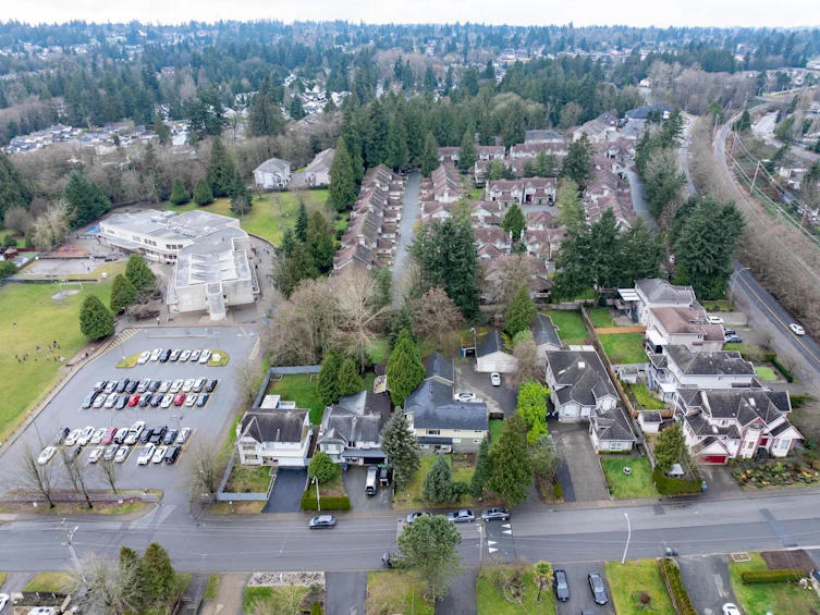 6713 140 Street, Surrey, BC, V3W 5J3 - 27