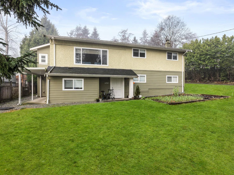 6713 140 Street, Surrey, BC, V3W 5J3 - 3