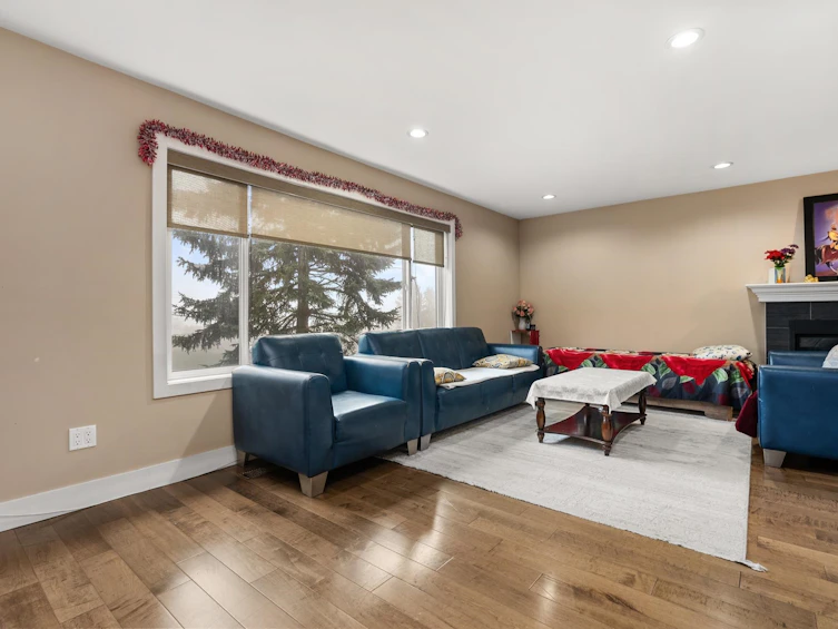 6713 140 Street, Surrey, BC, V3W 5J3 - 9