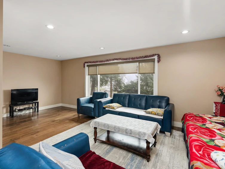 6713 140 Street, Surrey, BC, V3W 5J3 - 11