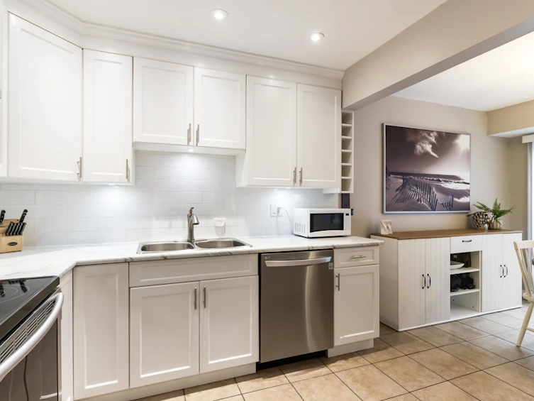 22-1140 Eagleridge Drive, Coquitlam, BC, V3E 1C2 - 2
