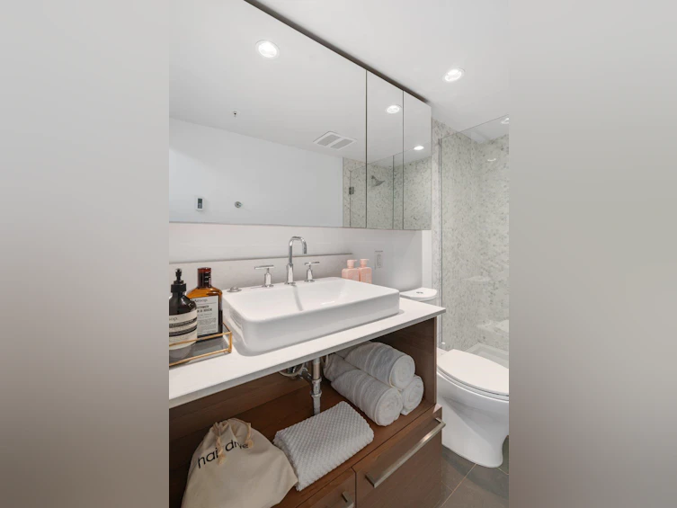 908-189 Keefer Street, Vancouver, BC, V6A 0C8 - 9