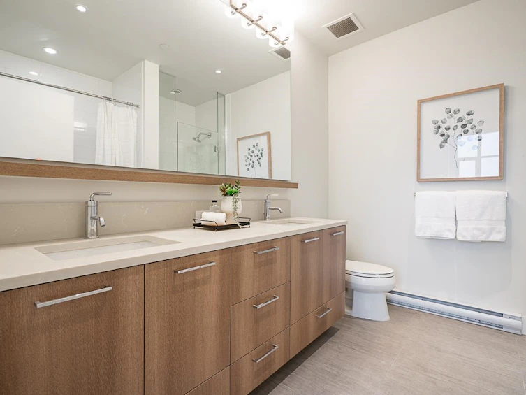 TH01-258 Nelson's Court, New Westminster, BC, V3L 0J9 - 6