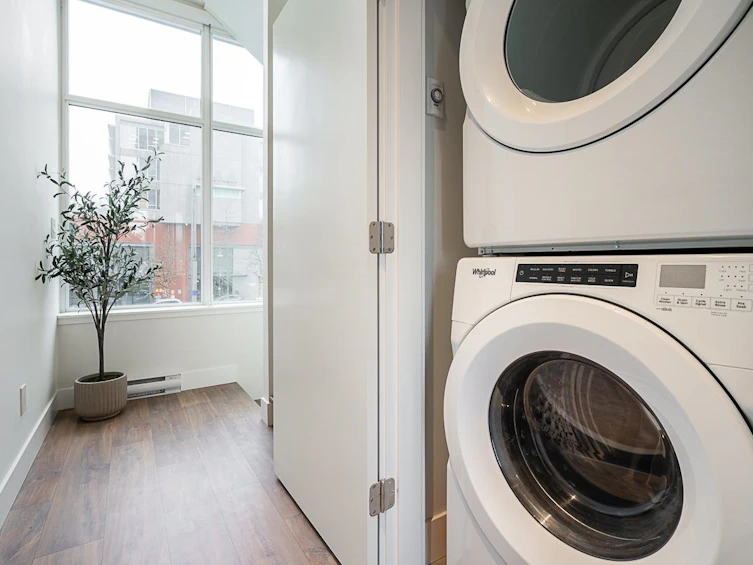 TH01-258 Nelson's Court, New Westminster, BC, V3L 0J9 - 21