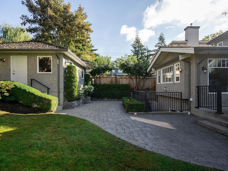 3529 W 34th Avenue, Vancouver, BC, V6N 2K7 - 31