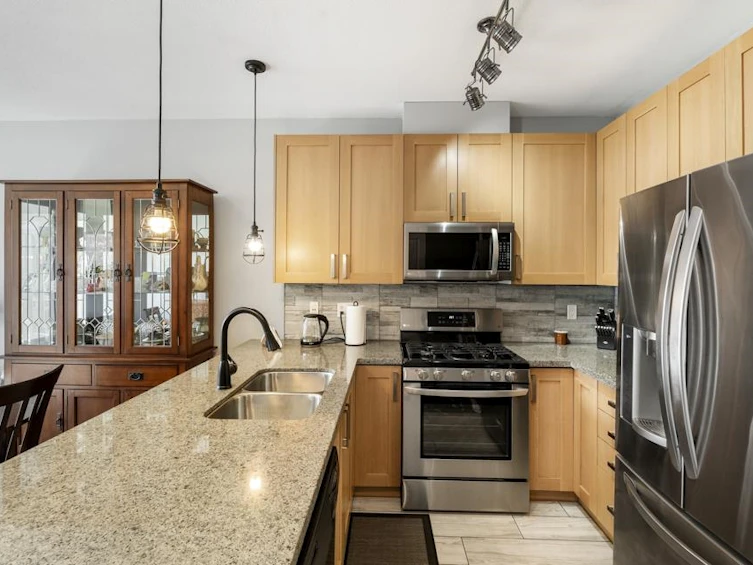 302-15988 26th Avenue, Surrey, BC, V3S 5K3 - 10