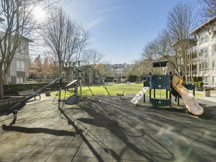 302-15988 26th Avenue, Surrey, BC, V3S 5K3 - 36