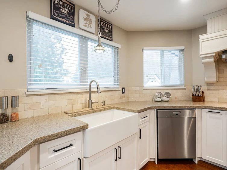 9432 205b Street, Langley, BC, V1M 1Z1 - 8