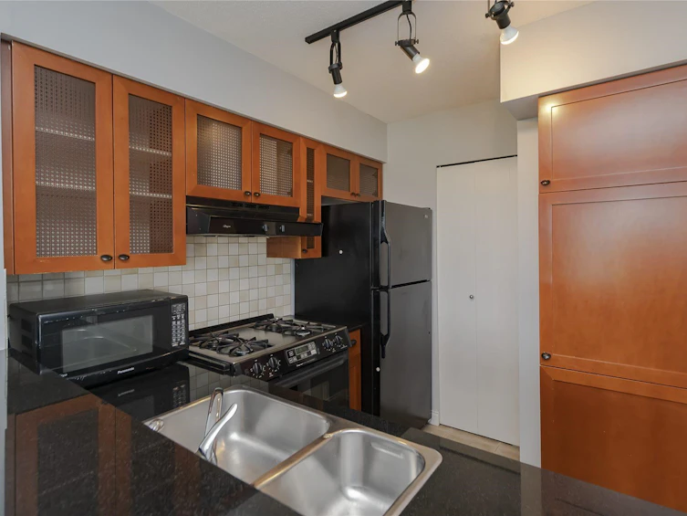 604-55 Alexander Street, Vancouver, BC, V6A 1B2 - 8