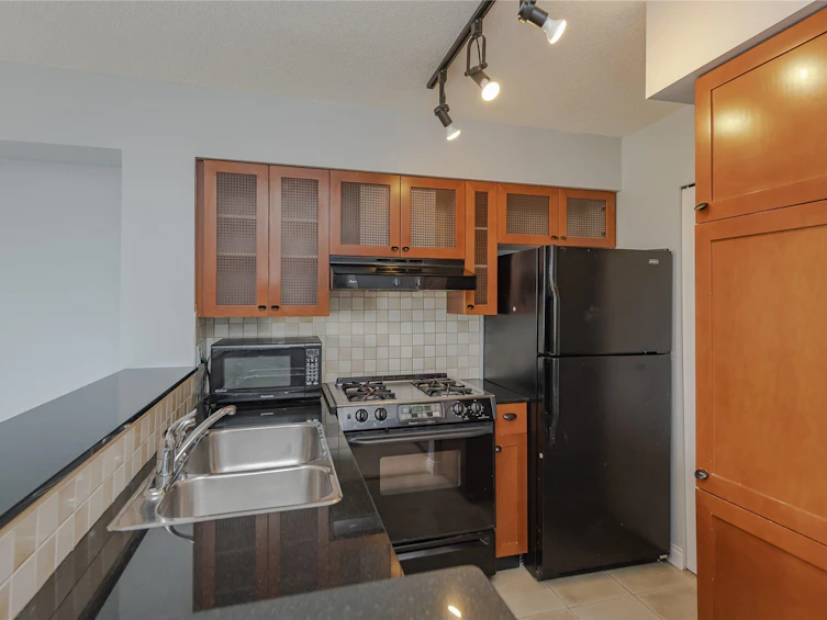 604-55 Alexander Street, Vancouver, BC, V6A 1B2 - 9