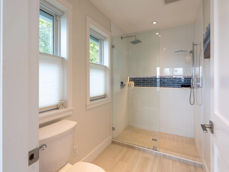 153 Swallow Road, Gibsons, BC, V0N 1V3 - 16