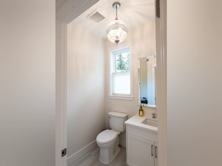 153 Swallow Road, Gibsons, BC, V0N 1V3 - 7
