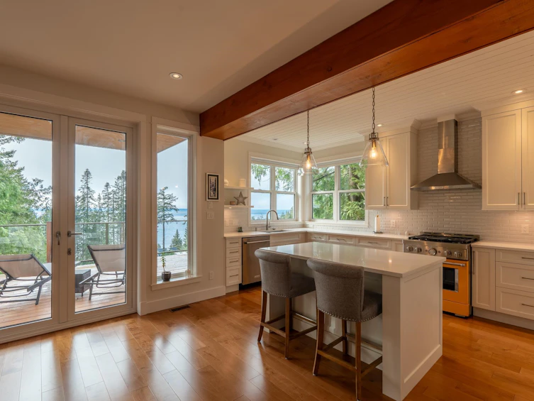 153 Swallow Road, Gibsons, BC, V0N 1V3 - 9