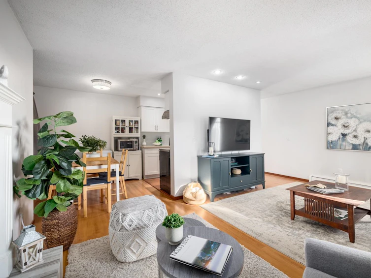 102-230 Mowat Street, New Westminster, BC, V3M 4B2 - 7