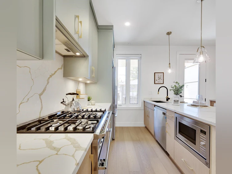 3188 Grant Street, Vancouver, BC, V5K 3H9 - 16