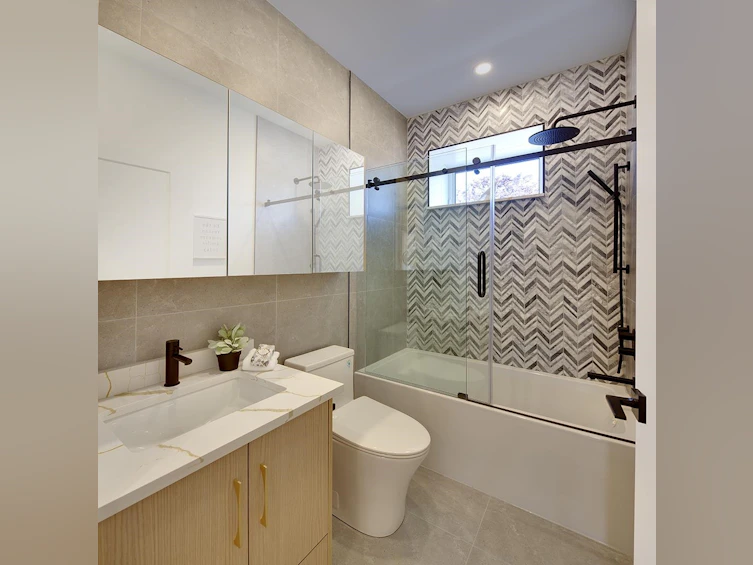 3188 Grant Street, Vancouver, BC, V5K 3H9 - 33