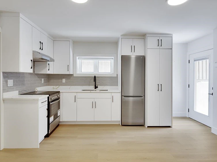 3188 Grant Street, Vancouver, BC, V5K 3H9 - 35