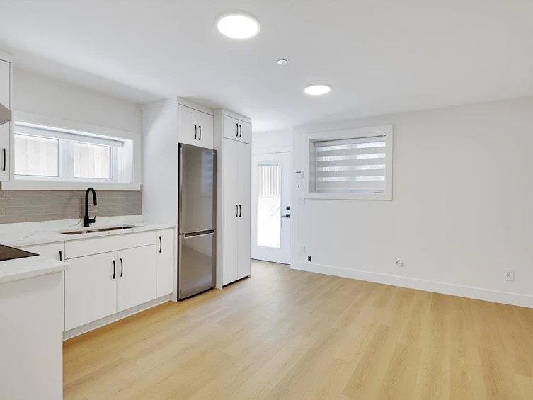 3188 Grant Street, Vancouver, BC, V5K 3H9 - 37