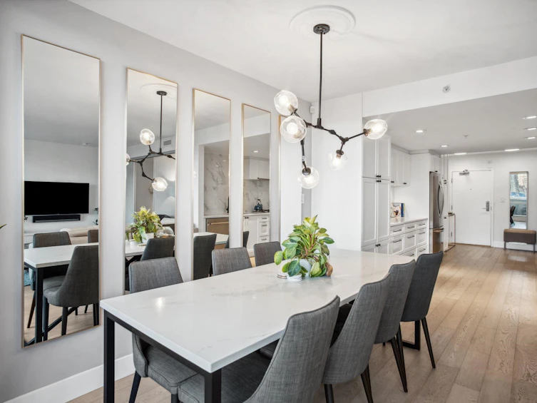 802-718 Main Street, Vancouver, BC, V6A 0B1 - 2