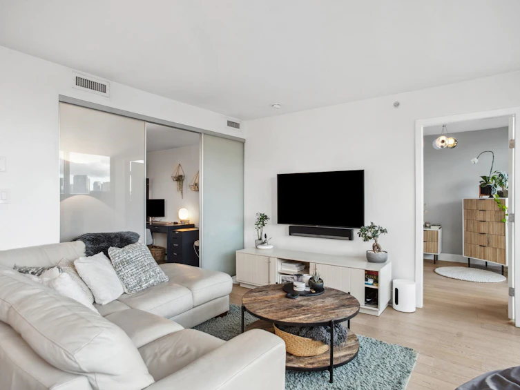 802-718 Main Street, Vancouver, BC, V6A 0B1 - 10