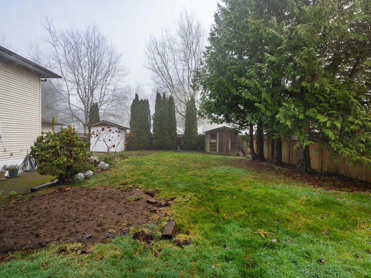 18252 60a Avenue, Surrey, BC, V3S 5R7 - 5