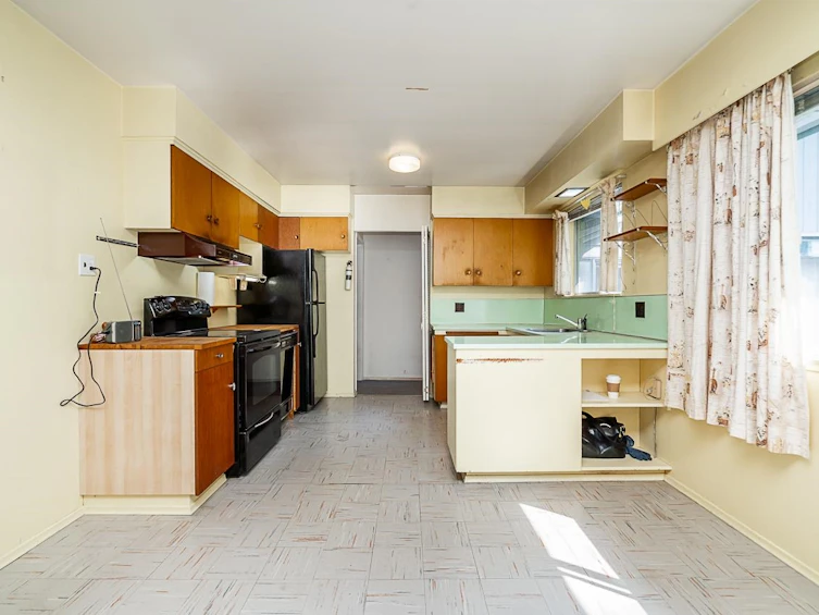 12140 230 Street, Maple Ridge, BC, V2X 6R5 - 7