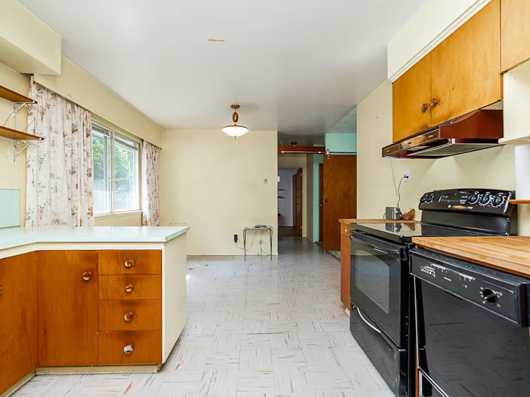 12140 230 Street, Maple Ridge, BC, V2X 6R5 - 8