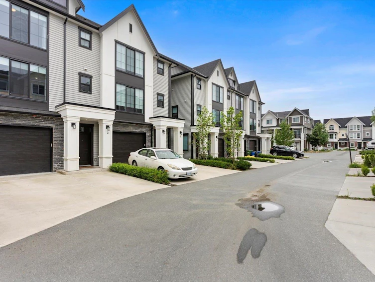 2-5480 Pebble Lane, Chilliwack, BC, V2R 6B8 - 2