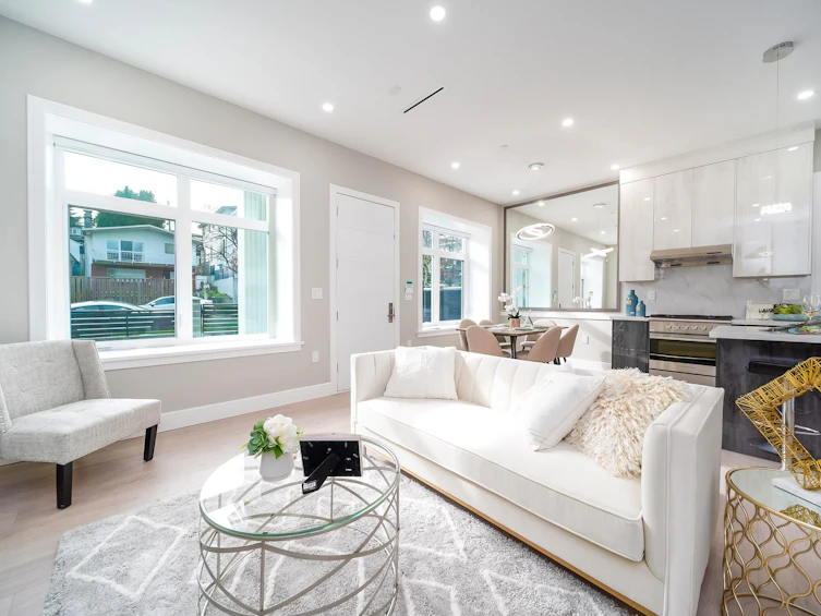 5352 Lanark Street, Vancouver, BC, V5P 2Y1 - 2