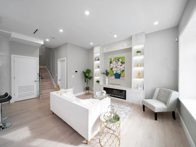 5352 Lanark Street, Vancouver, BC, V5P 2Y1 - 5