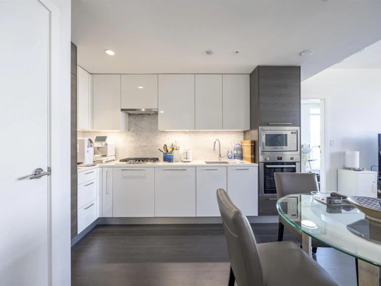1002-4458 Beresford Street, Burnaby, BC, V5H 0J1 - 3