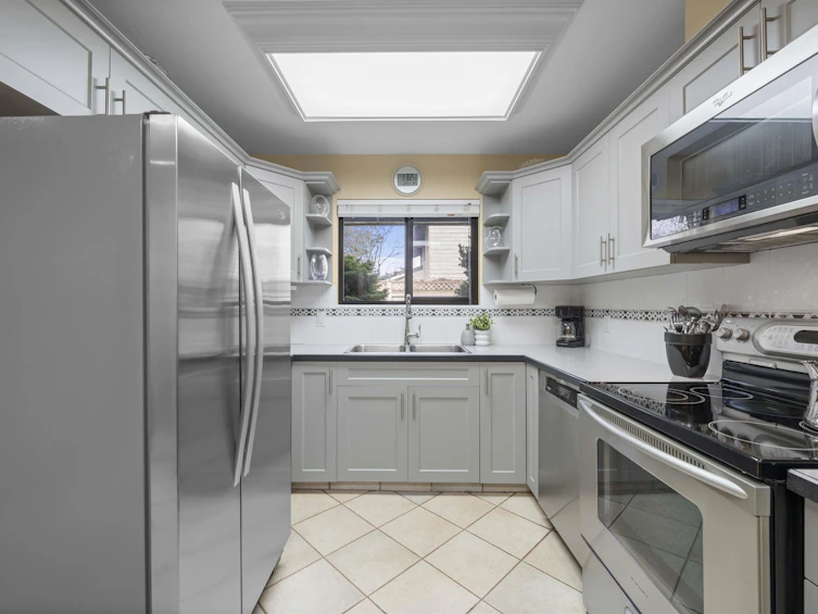5001 57 Street, Delta, BC, V4K 3E7 - 4