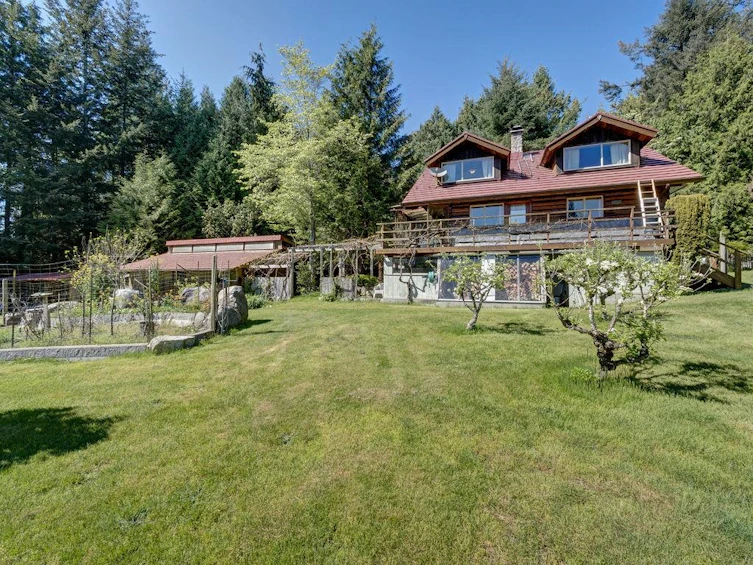 817 Byng Road, Roberts Creek, BC, V0N 2W6 - 2